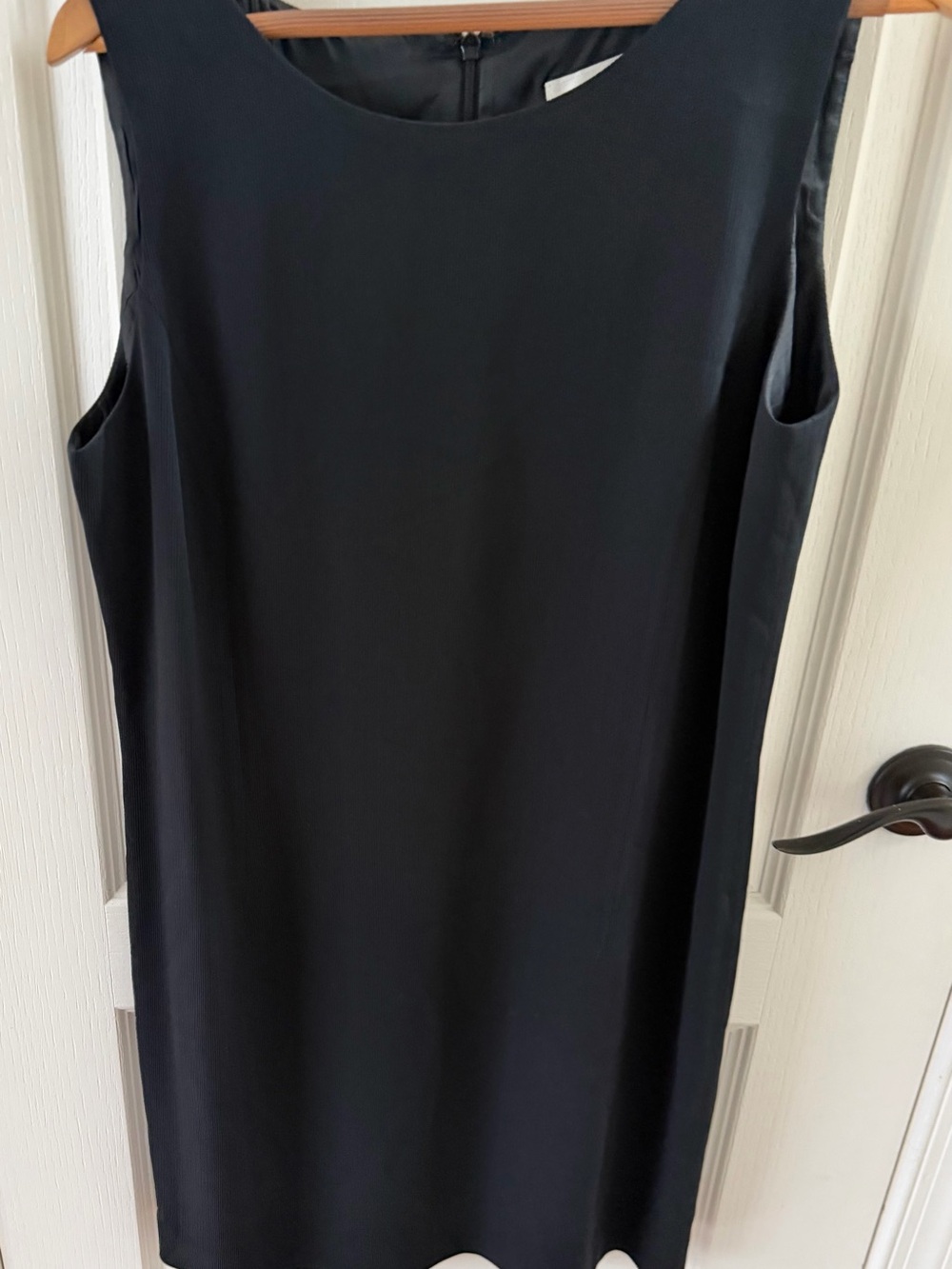 Sleeveless Mini Shift Dress in Black